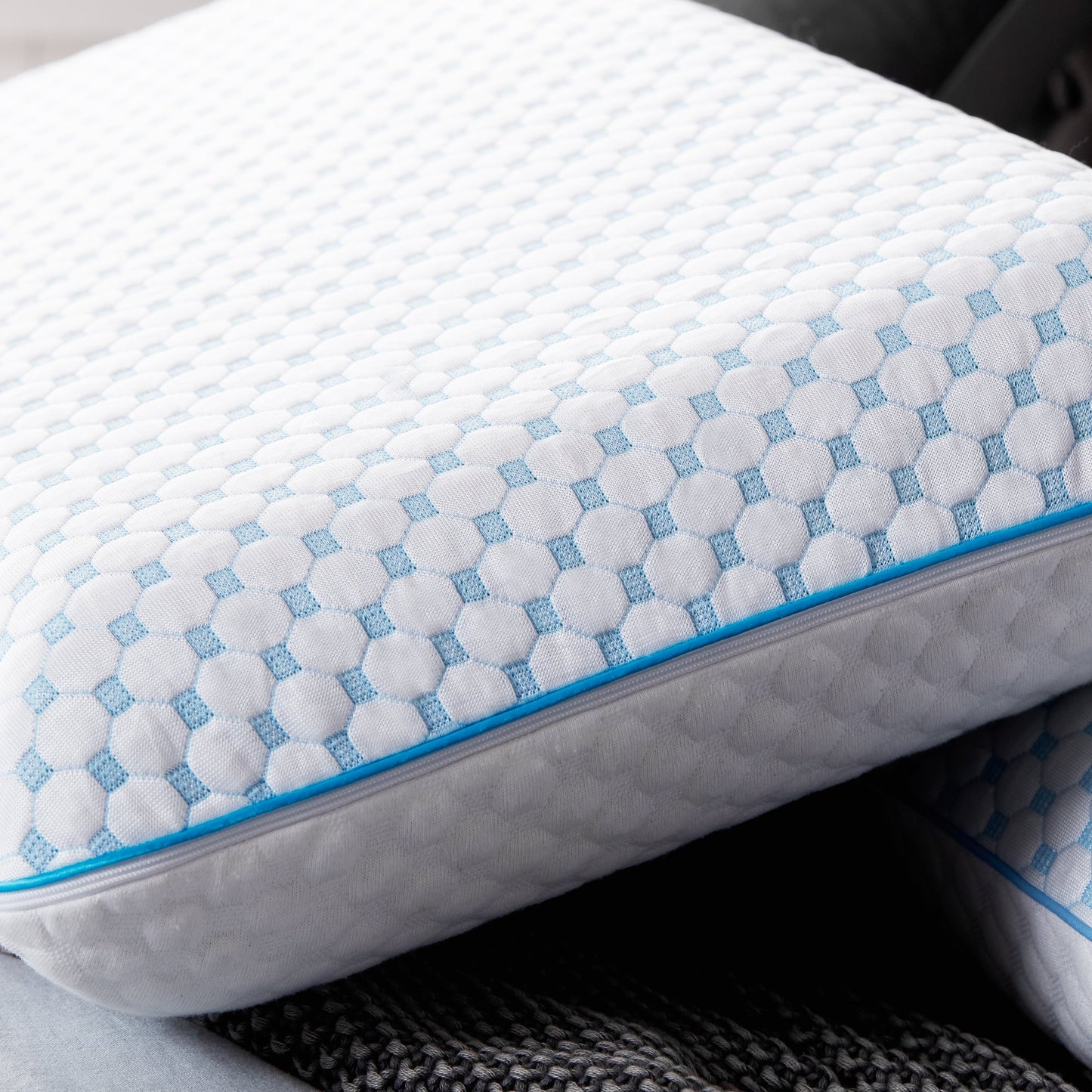 
                  
                    GEL MEMORY FOAM PILLOW WITH COOLING COVER - Seva Sleep
                  
                